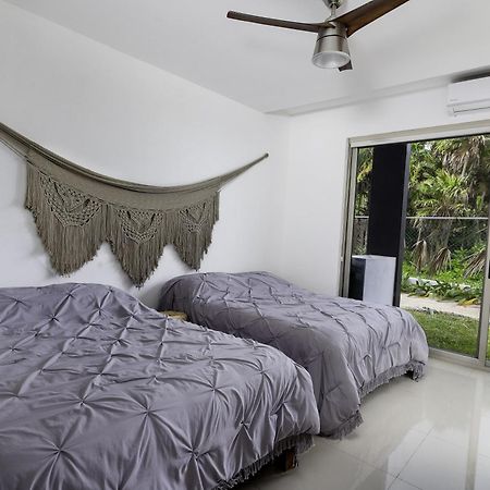 Angelina 28 Beachfront And Family Apartments - Modern And Relaxing Long Stays - 20 Min From Cancun Airport Puerto Morelos Exterior foto
