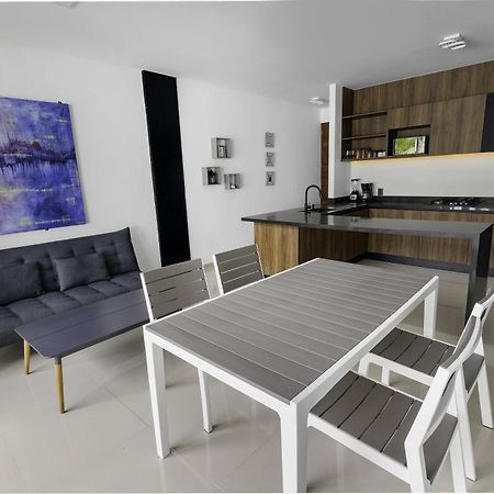 Angelina 28 Beachfront And Family Apartments - Modern And Relaxing Long Stays - 20 Min From Cancun Airport Puerto Morelos Exterior foto