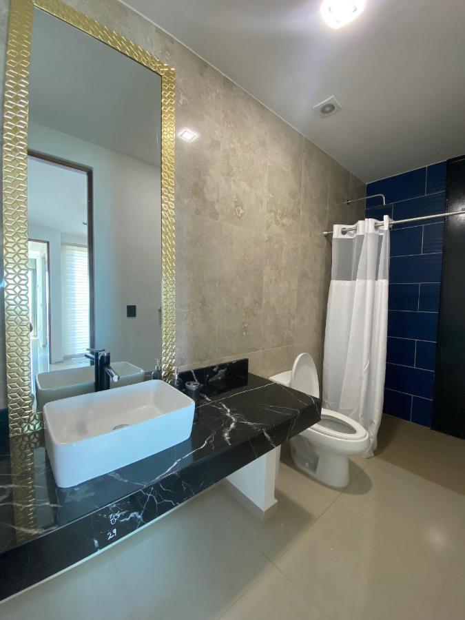 Angelina 28 Beachfront And Family Apartments - Modern And Relaxing Long Stays - 20 Min From Cancun Airport Puerto Morelos Exterior foto