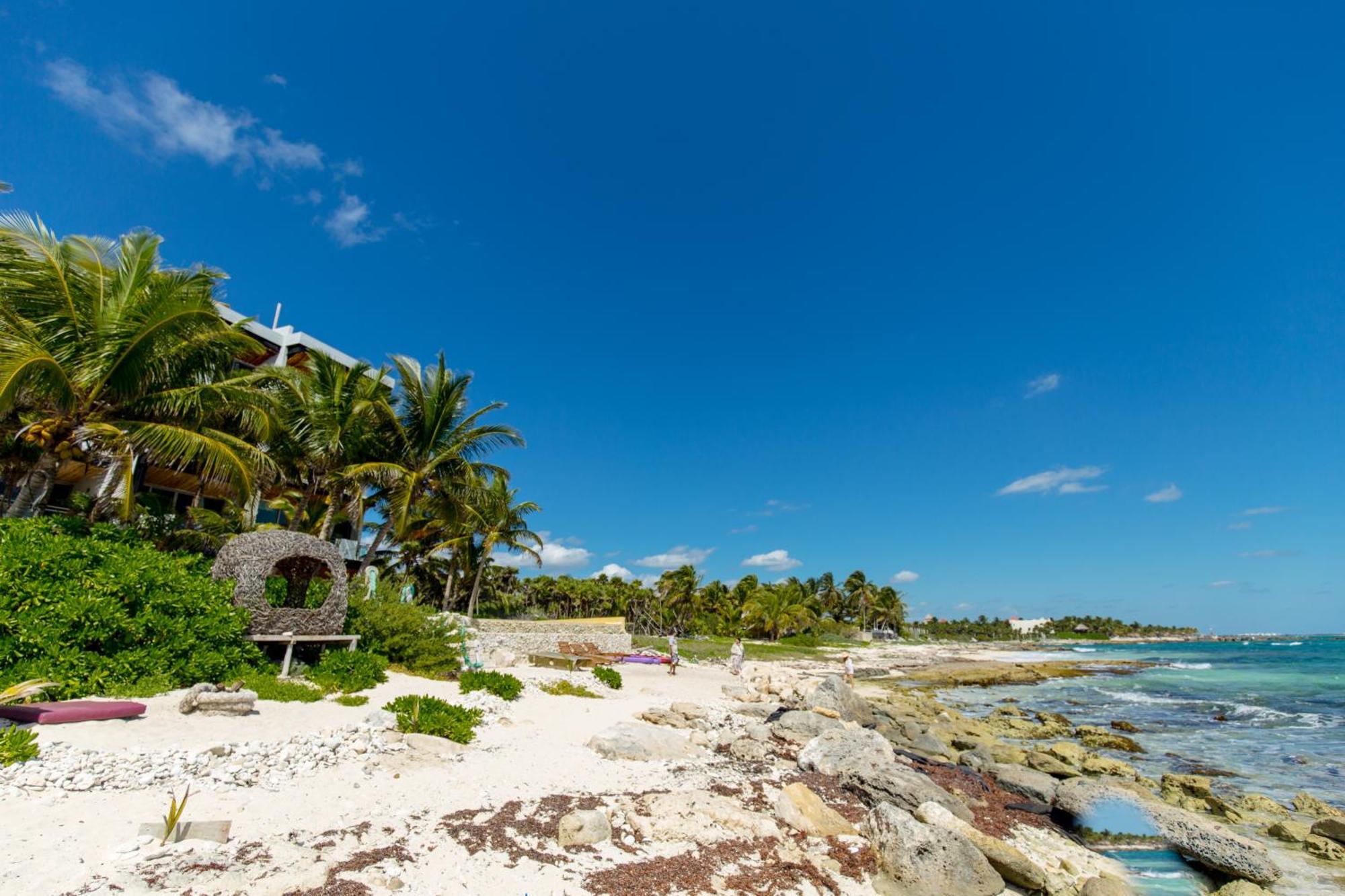 Angelina 28 Beachfront And Family Apartments - Modern And Relaxing Long Stays - 20 Min From Cancun Airport Puerto Morelos Exterior foto